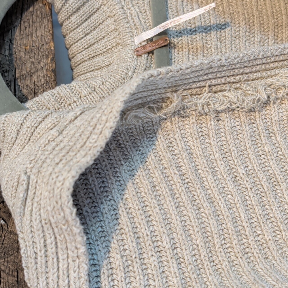 Free People Marlie deep v ribbed sweater in cream - Picture 8 of 9